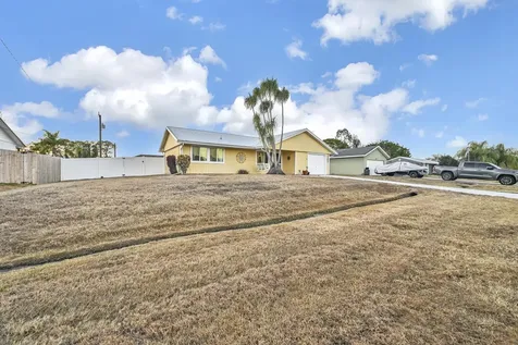 1202 Sw Granadeer Street Port Saint Lucie FL 34983