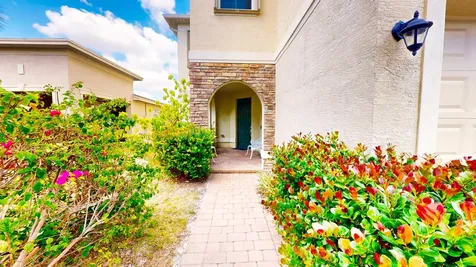 2323 Nw Padova Street Port Saint Lucie FL 34986