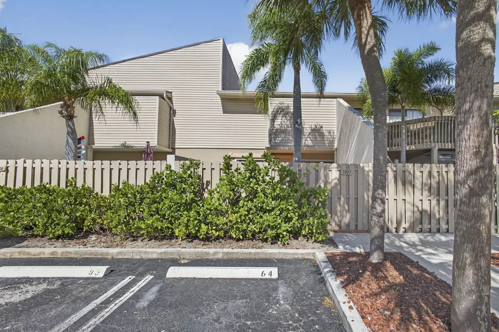 612 Executive Center Drive West Palm Beach FL 33401