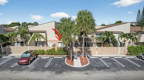 612 Executive Center Drive West Palm Beach FL 33401