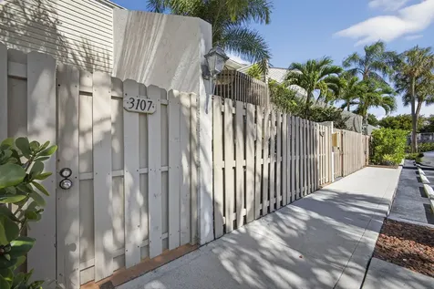 612 Executive Center Drive West Palm Beach FL 33401
