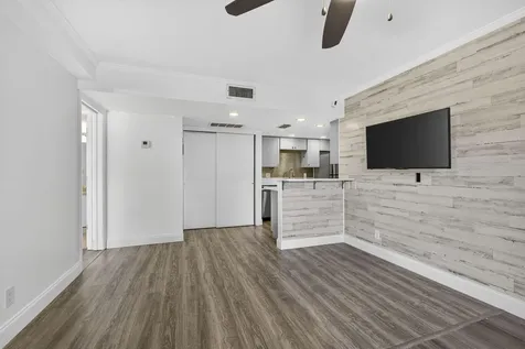 612 Executive Center Drive West Palm Beach FL 33401
