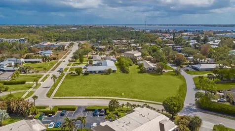 933 & 943 NW Spruce Ridge Drive Stuart FL 34994