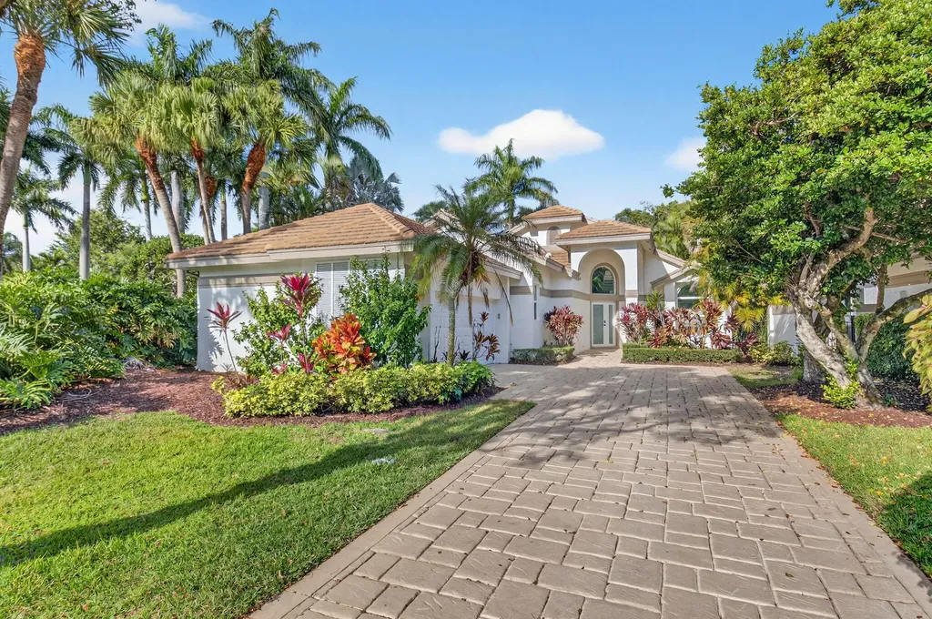5537 NW 21st Way Boca Raton FL 33496