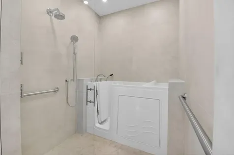 5537 NW 21st Way Boca Raton FL 33496