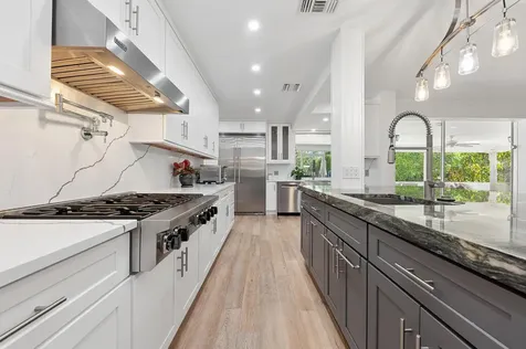 2001 Nw 1st Avenue Delray Beach FL 33444
