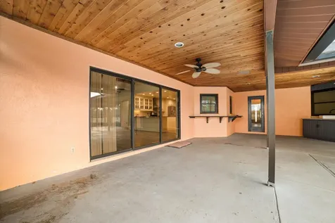 2500 Lake Josephine Drive Sebring FL 33875