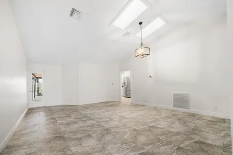 2500 Lake Josephine Drive Sebring FL 33875