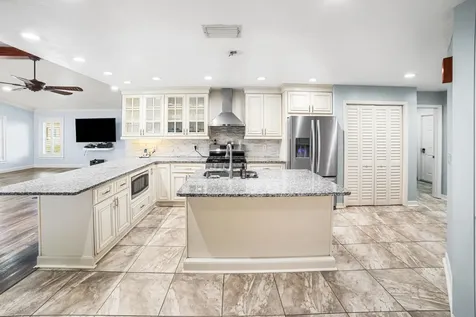 2500 Lake Josephine Drive Sebring FL 33875