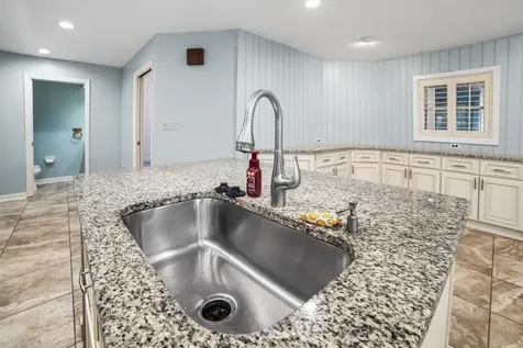 2500 Lake Josephine Drive Sebring FL 33875