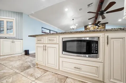 2500 Lake Josephine Drive Sebring FL 33875