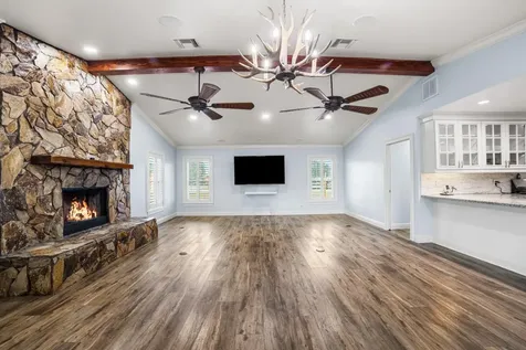 2500 Lake Josephine Drive Sebring FL 33875