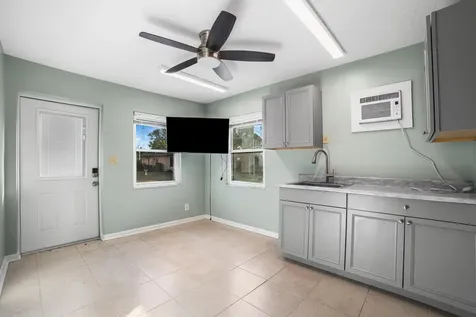 2500 Lake Josephine Drive Sebring FL 33875