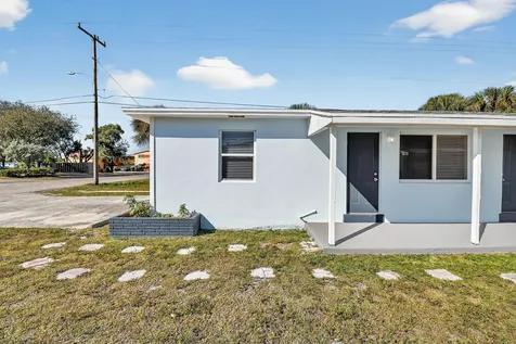 58 W 27th Street Riviera Beach FL 33404