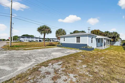 58 W 27th Street Riviera Beach FL 33404