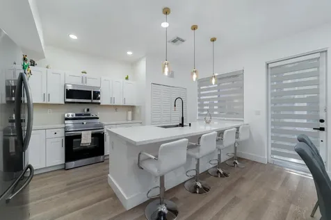 21105 Nw 14th Place Miami Gardens FL 33169