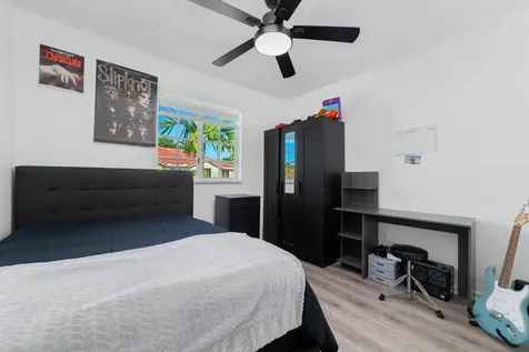 21105 Nw 14th Place Miami Gardens FL 33169