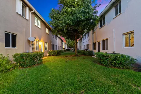 21105 Nw 14th Place Miami Gardens FL 33169
