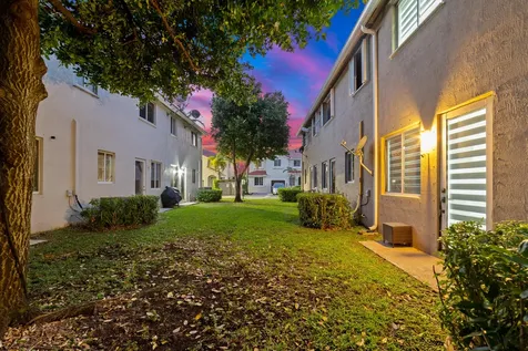 21105 Nw 14th Place Miami Gardens FL 33169