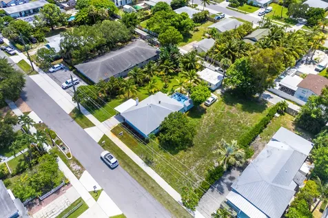 320 Se 4th Avenue Delray Beach FL 33483