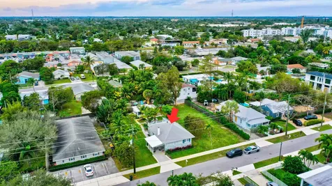 320 Se 4th Avenue Delray Beach FL 33483