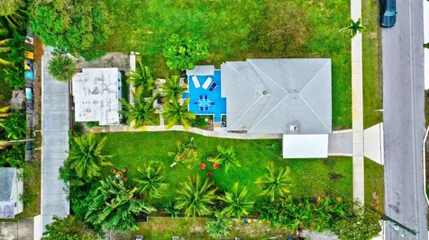 320 Se 4th Avenue Delray Beach FL 33483