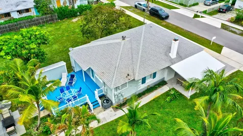 320 Se 4th Avenue Delray Beach FL 33483