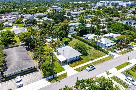 320 Se 4th Avenue Delray Beach FL 33483