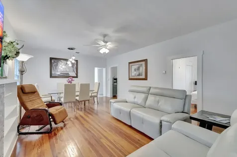 320 Se 4th Avenue Delray Beach FL 33483