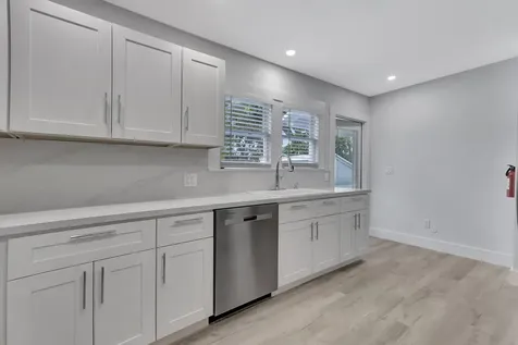 320 Se 4th Avenue Delray Beach FL 33483