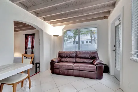 320 Se 4th Avenue Delray Beach FL 33483