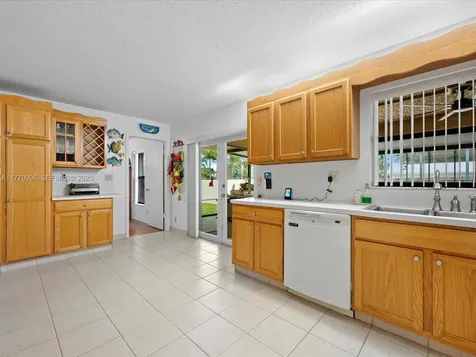 102 Chapel Lane Tequesta FL 33469