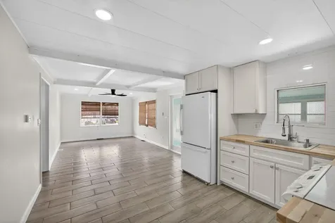 8420 Se Eagle Avenue Hobe Sound FL 33455