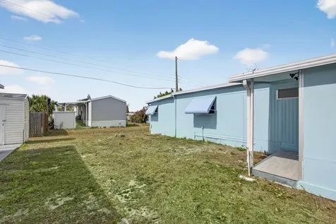 8420 Se Eagle Avenue Hobe Sound FL 33455