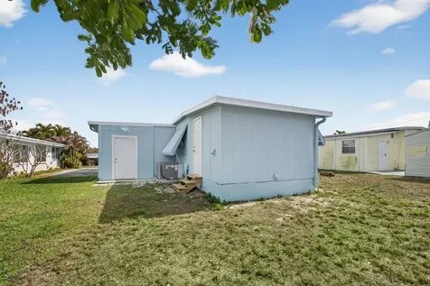 8420 Se Eagle Avenue Hobe Sound FL 33455