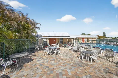 8420 Se Eagle Avenue Hobe Sound FL 33455