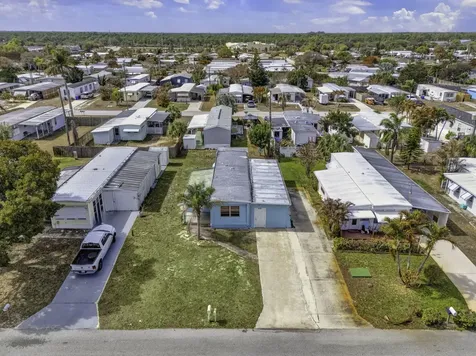 8420 Se Eagle Avenue Hobe Sound FL 33455