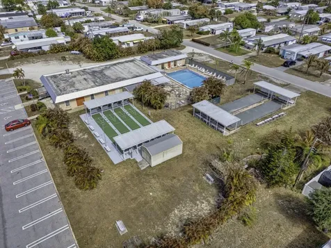 8420 Se Eagle Avenue Hobe Sound FL 33455