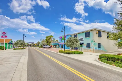 8420 Se Eagle Avenue Hobe Sound FL 33455