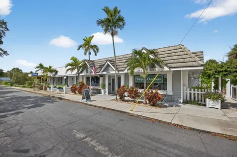 8420 Se Eagle Avenue Hobe Sound FL 33455