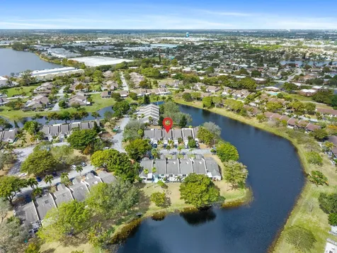 5157 Nw 11th Lane Deerfield Beach FL 33064