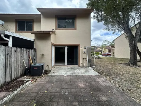 1801 Lakeview Drive Royal Palm Beach FL 33411