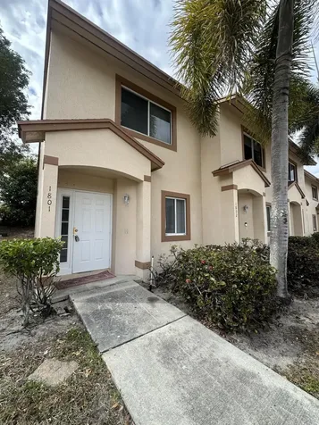 1801 Lakeview Drive Royal Palm Beach FL 33411