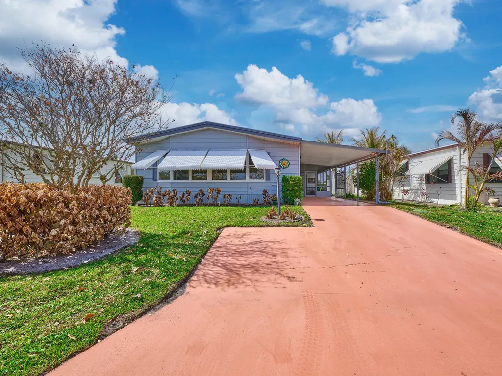 7626 Se Independence Avenue Hobe Sound FL 33455