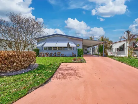 7626 Se Independence Avenue Hobe Sound FL 33455