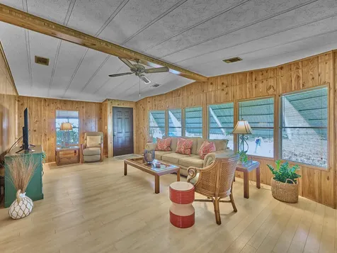 7626 Se Independence Avenue Hobe Sound FL 33455