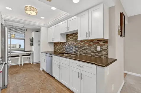 5059 N Highway A1a Hutchinson Island FL 34949