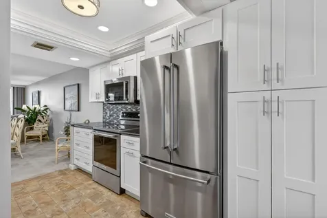 5059 N Highway A1a Hutchinson Island FL 34949