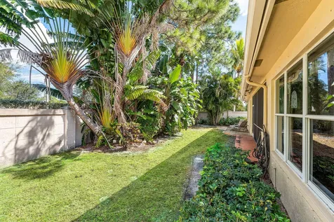 6529 Jog Estates Lane Boynton Beach FL 33437