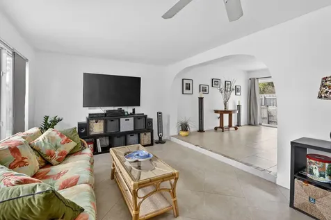 882 Azalea Court Plantation FL 33317